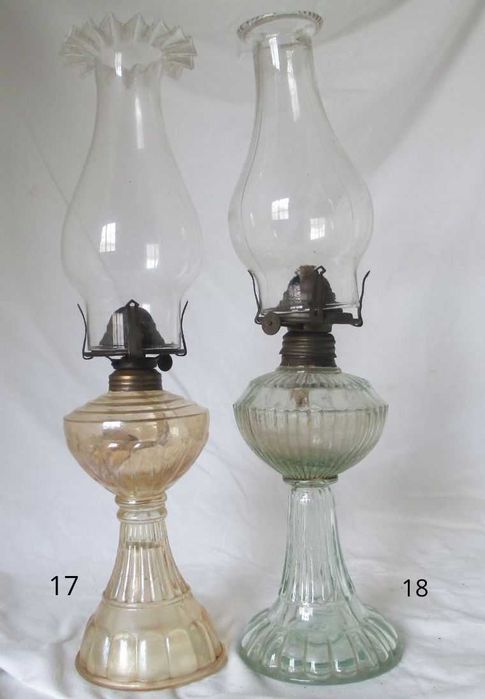 Candeeiros a petróleo antigos