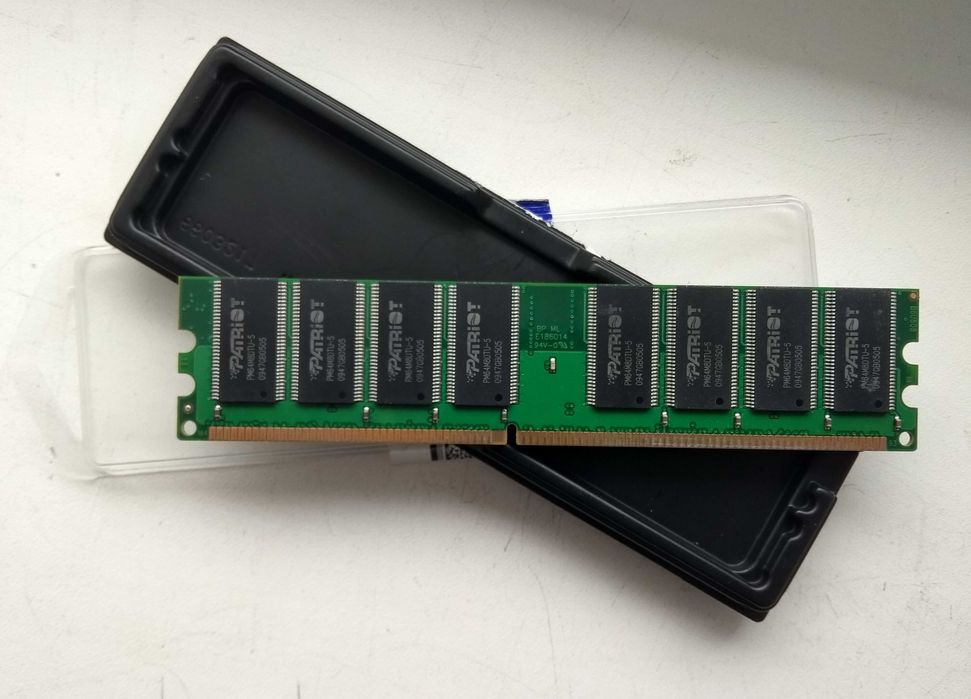 Оперативная память Patriot DDR-400 1Gb, Goodram DDR-400 1Gb