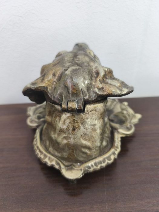 продам попільничк "Собачка голова"