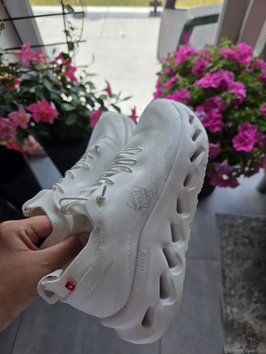On buty sportowe