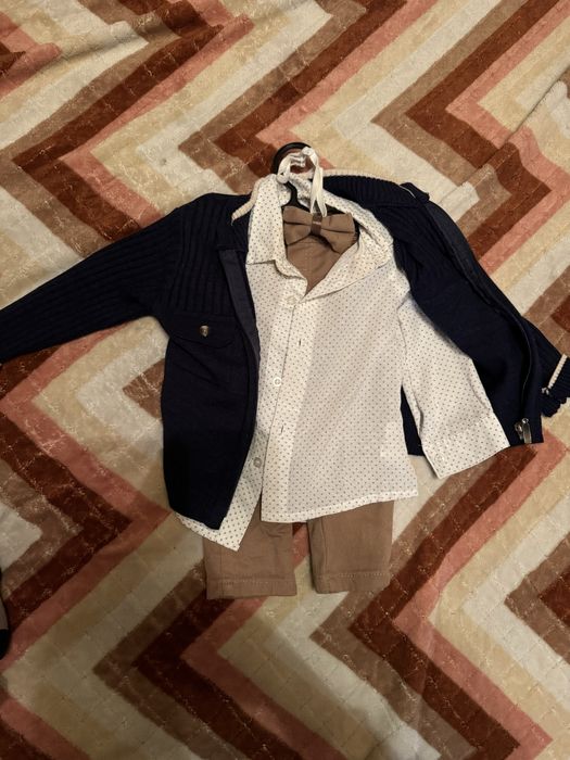 Продам дитячий костюм, трійка 12-18м