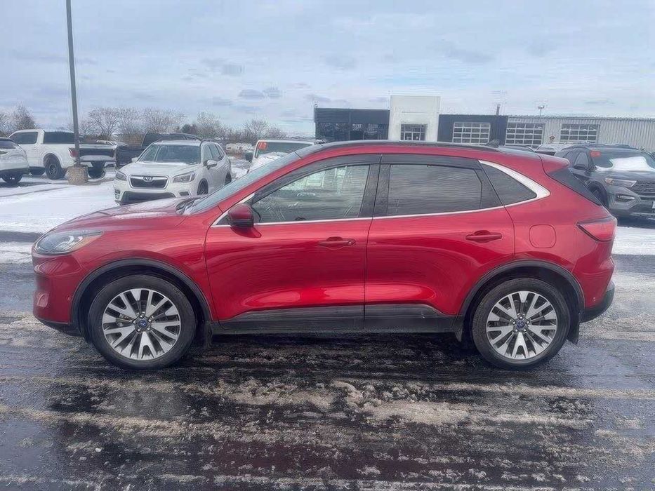 Ford Escape Titanium      2021