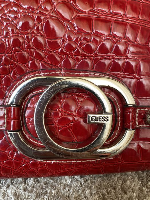 Carteira vermelha Guess64741301196545121