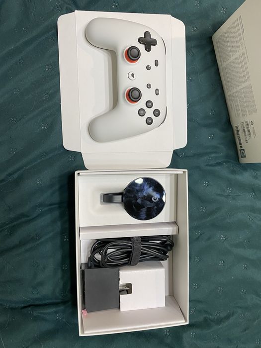 Комплект Google Stadia Premier Edition