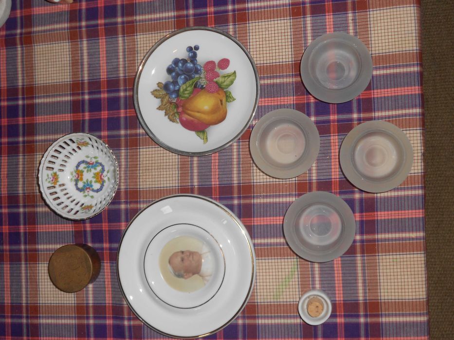 Diversas peças antigas colecção decoração vidro loiça metal