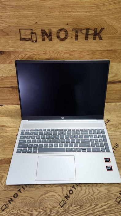 Ноутбук HP Pavilion 16 Ryzen 7-8840U / 16GB / 1TB SSD / FHD+ IPS Touch