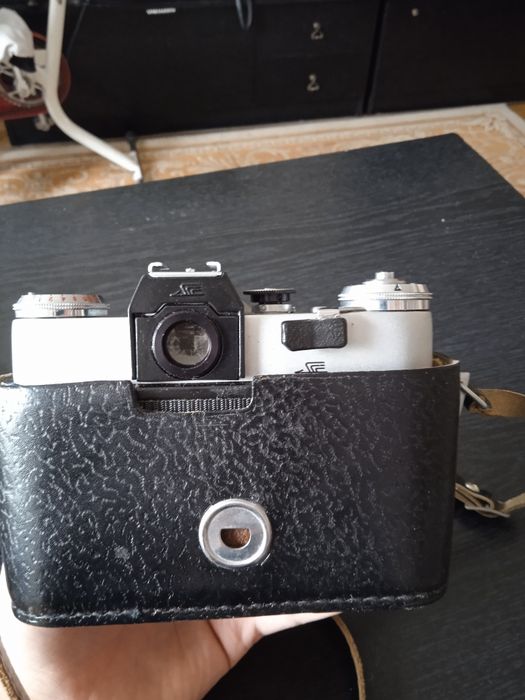 Aparat radziecki Zenit z 1978 roku.