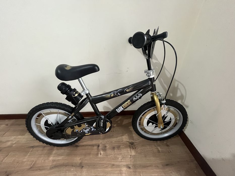 Bicicleta batman pouco uso