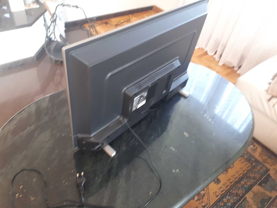 Telewizor led Philips 32 cale jak nowy