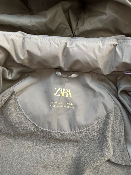 Тепла курточка Zara