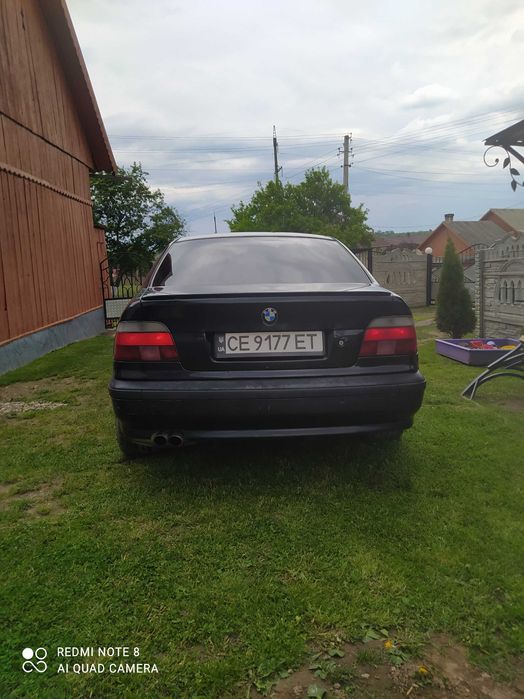 БМВ е39 бензин 2.3 с документами порядок пороги надо будет варить!!!
