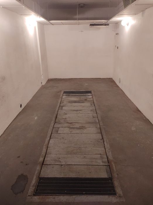 Wynajmę garaż – Tychy os.Z, ul. Sikorskiego (naprzeciwko Paprocan) - Widok 2