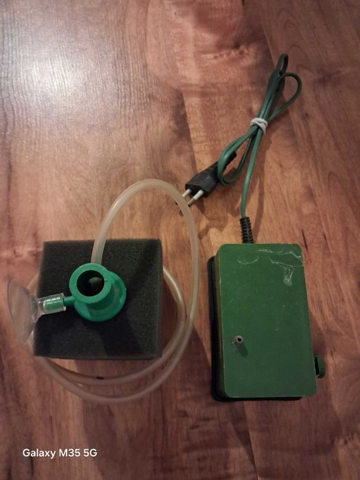 Pompka akwarystyczna złota rybka Prl gratis