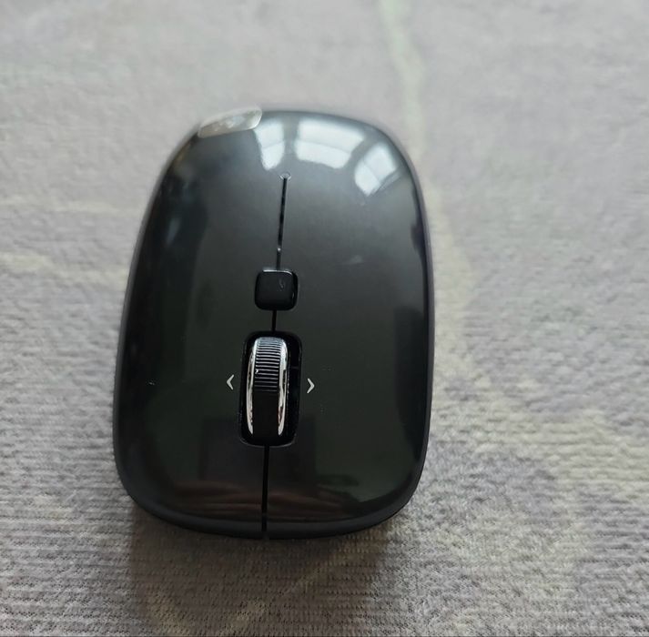 Logitech M555b Bluetooth Mouse447346565395916801