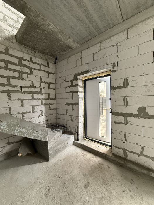 Продам таунхаус Лєтра . Таращанський