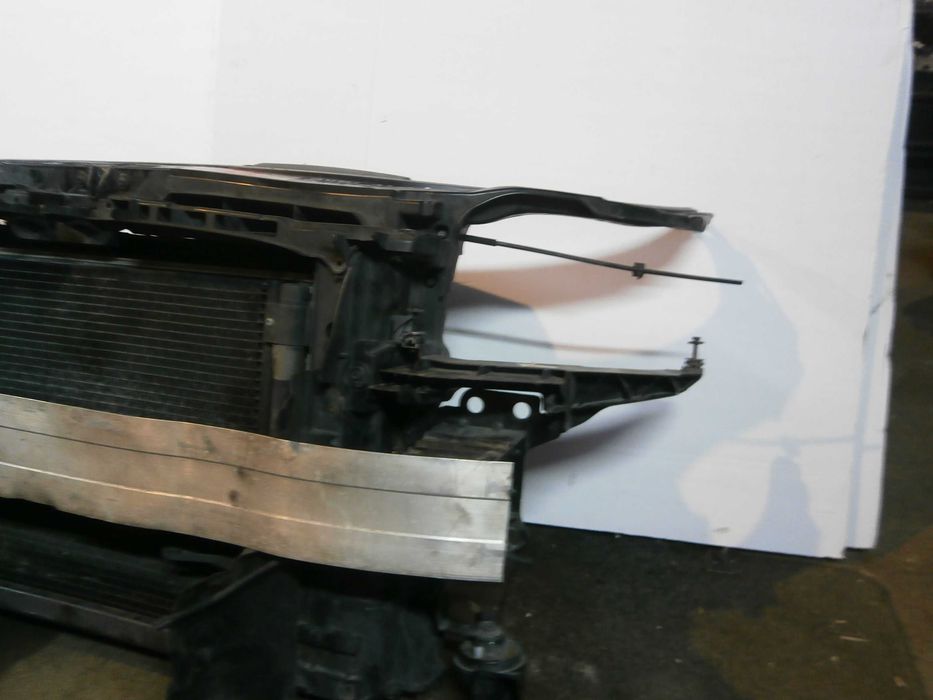 audi A3 8P 1.9 tdi 2,0 TDI 05-08 pas przedni kompletny