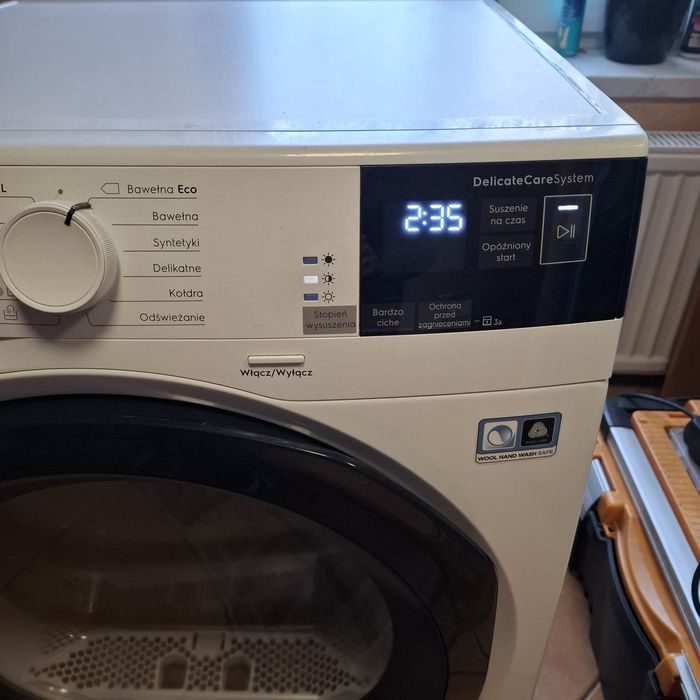 Suszarka electrolux z pomocą ciepła 3,5 letnia