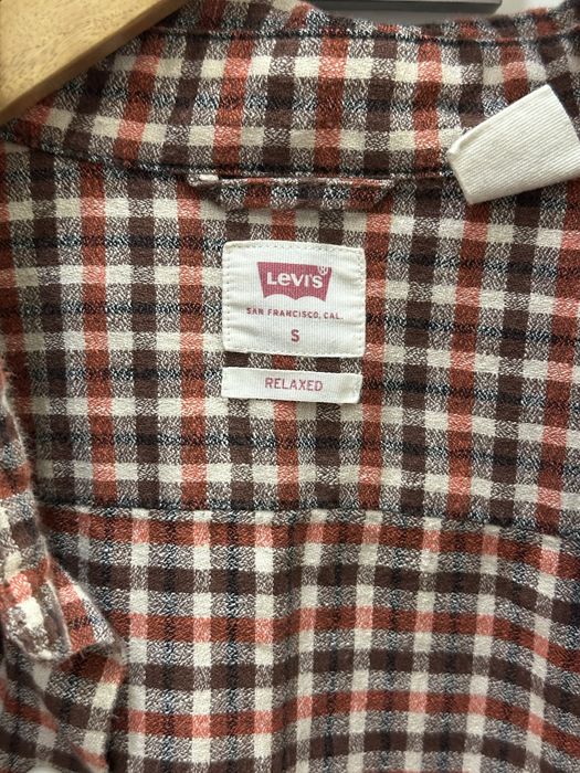 Продам рубашку Levis