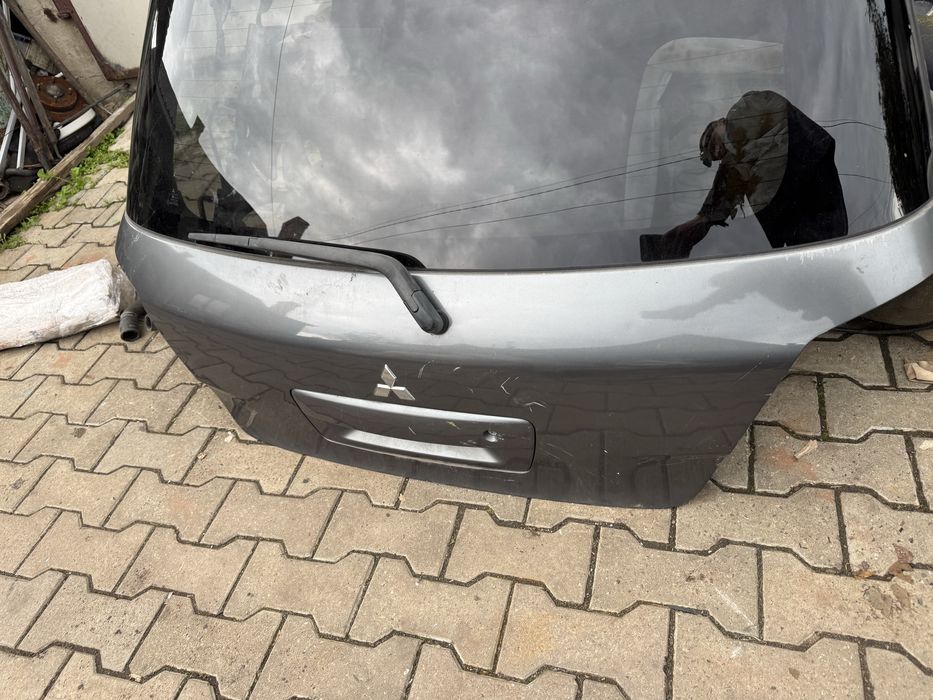 Outlander 1 кришка багажника рестаіл 2003-2008