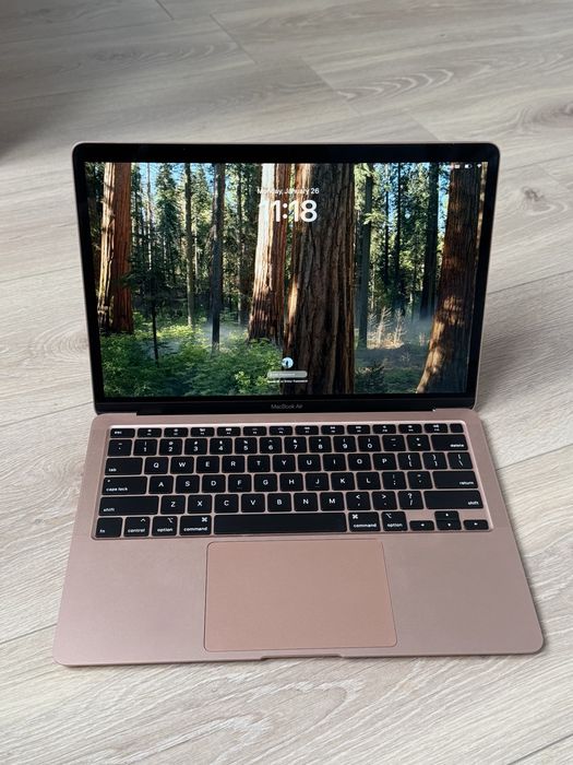 MacBook Air 13” Retina 2020