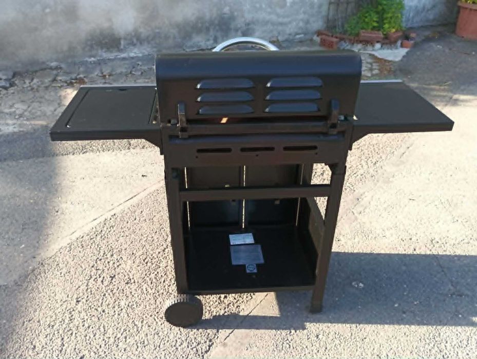 Grill gazowy LEHMANN z dodatkowym palnikiem