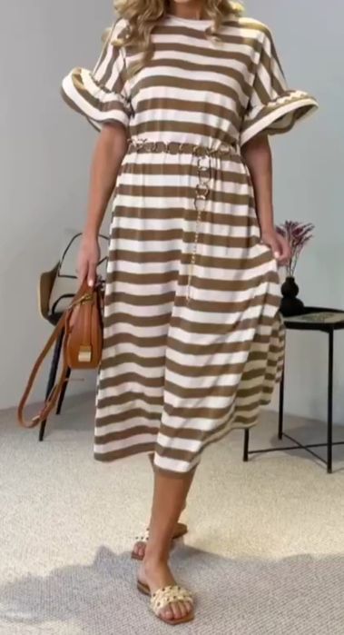 Сукня фірми Vicolo