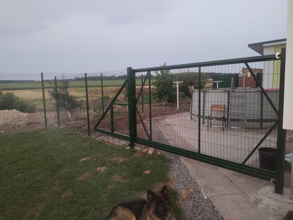 Відкатні та розпашні ворота,хвіртки,забори