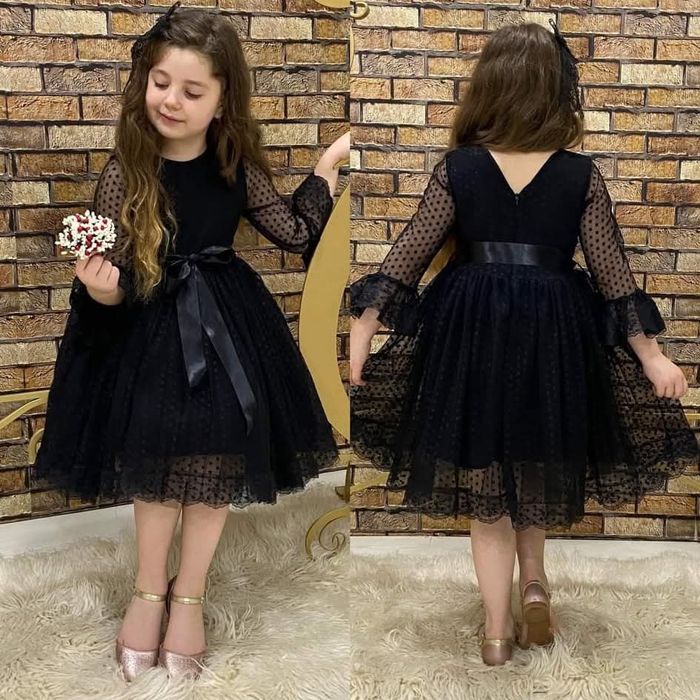 Сукня на дівчинку 9-10 років, плаття