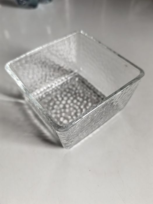 **  Mala miseczka na przekaski **