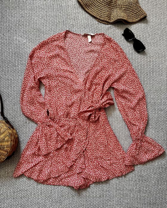 Letni czerwony krótki kombinezon • H&M 36 S 38 M • 100% viscose • boho etno łąka