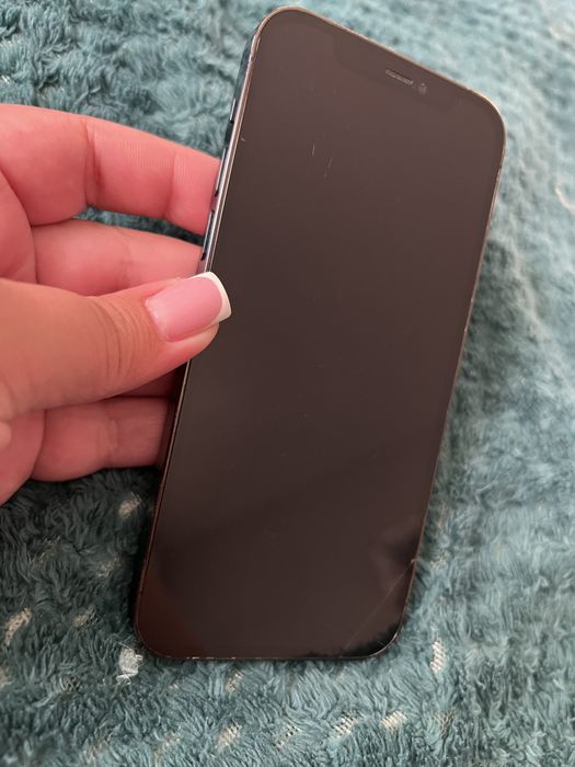 iPhone 12 Pro 256 Невмикаеться