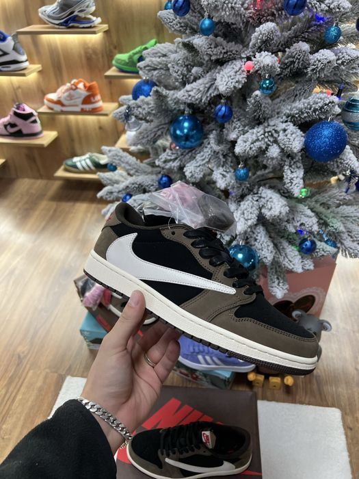 Кросівки Nike Air Jordan 1 Low x Travis Scott “Mocha”