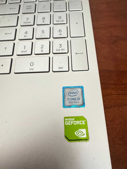 HP Pavilion 15-ck00np 15.6"/i5-8250 Quad Core/16Gb/256Gb/GeForce 940MX64550645860866123