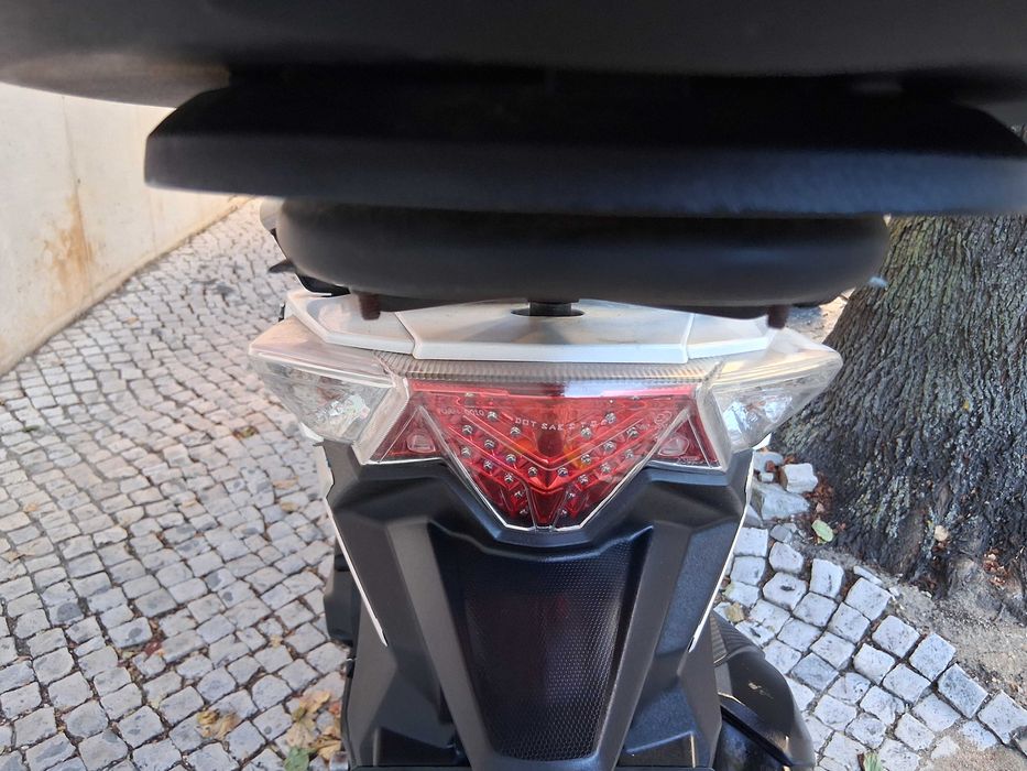 Scooter SYM Jet 14 / Abrir Anuncio e Ler )