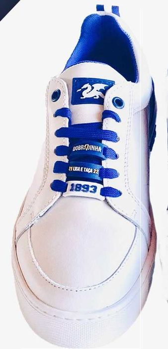 Sapatilha FC Porto em pele branca / camurça azul