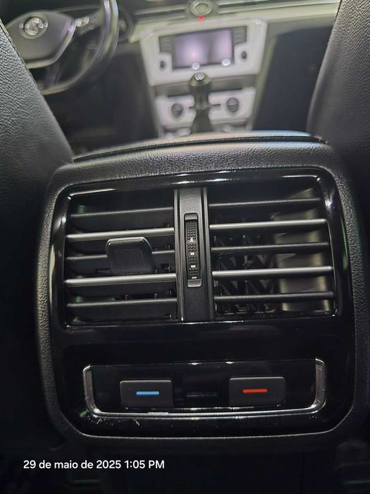 Volkswagen Passat Variant 2.0TDI 150CV Impecável óticas em led matrix e mala elétrica kit distribuição substituídos