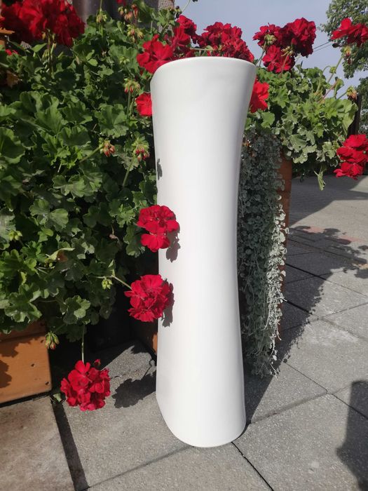 Noga umywalki, podpora