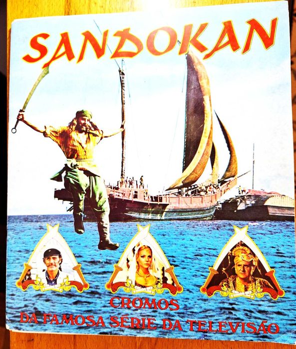 Caderneta com 300 cromos da série Sandokan, completa