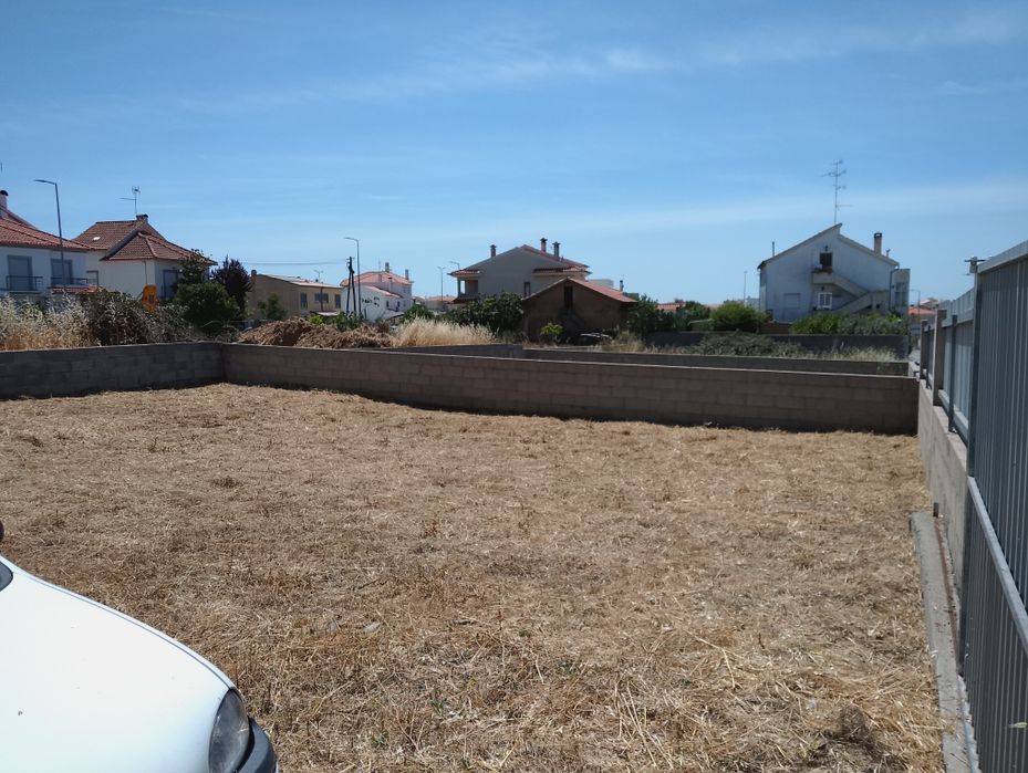 Lote urbano. Valongo, Castelo Branco