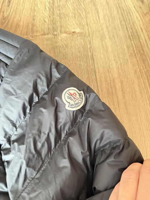 Чоловіча куртка Moncler ( розмір L)