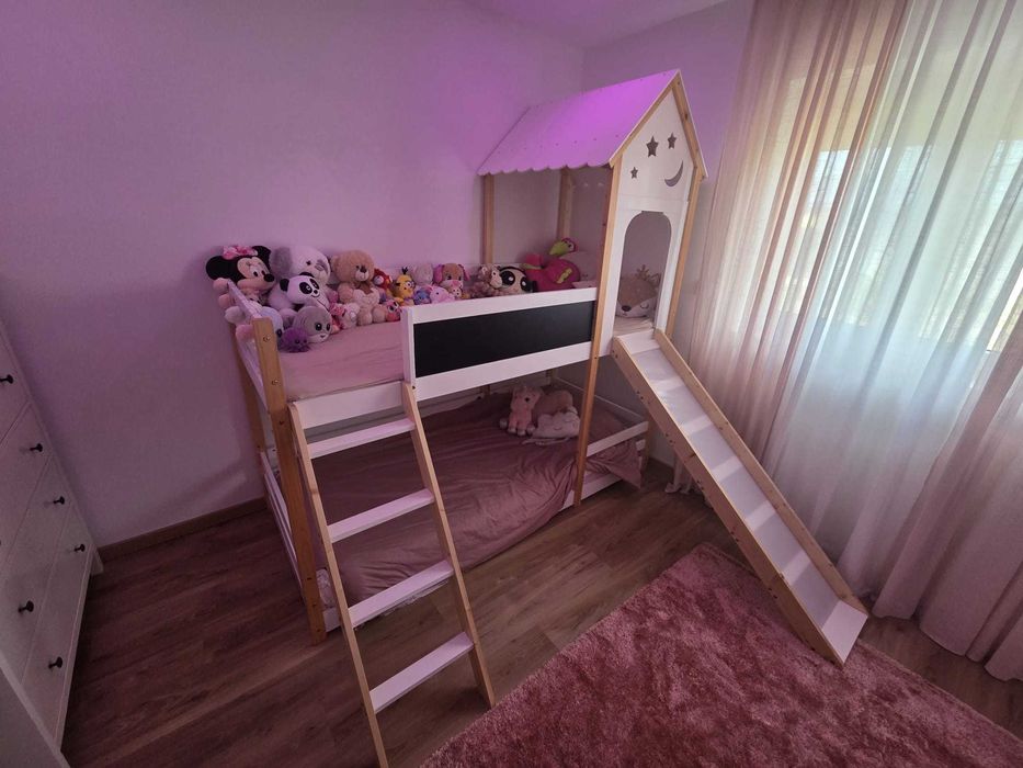 Cama beliche com escorrega