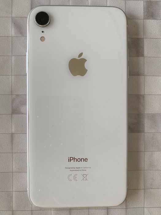 Apple iPhone ⅩRホワイト128GB 美品10/26まで Amazon | 【整備済み品】 Apple iPhone XR 128GB ホワイト SIM