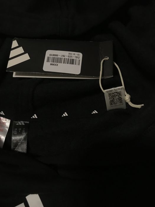 Укорочена кофта adidas , підійде на рs./m