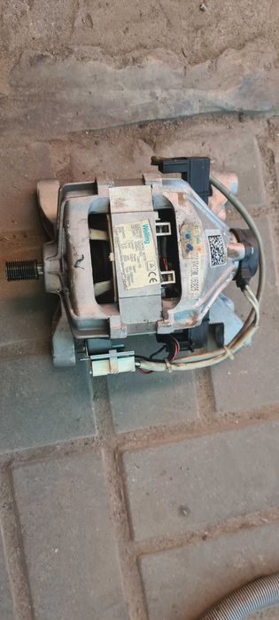 Indesit wisn 82 16002657602, 21501022905, 21021361300