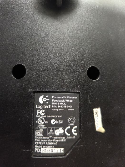 Продам ігрове кермо з педалями для ПК Logitech