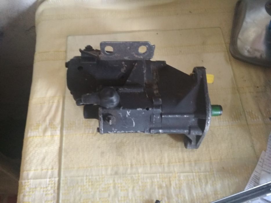 Стартер Toyota Hiace 1997