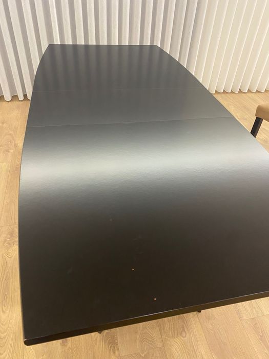 Conjunto mesa e cadeiras