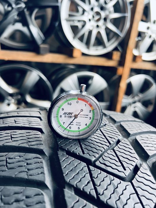 Шини Резина Зимові 255 40 18 Pirelli Sottozero3 RFT 2шт