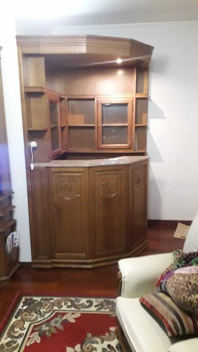 Bar de Canto em Madeira maciça