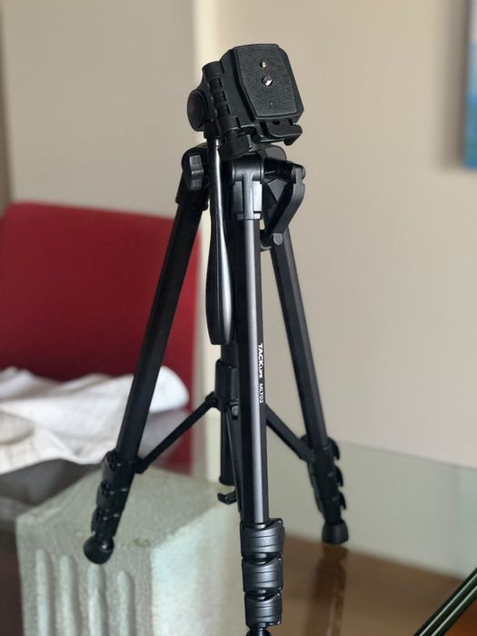 Canon EOS 200D + Lente + Bolsa + Leitor de Cartões | Oferta de Tripé | Como Nova